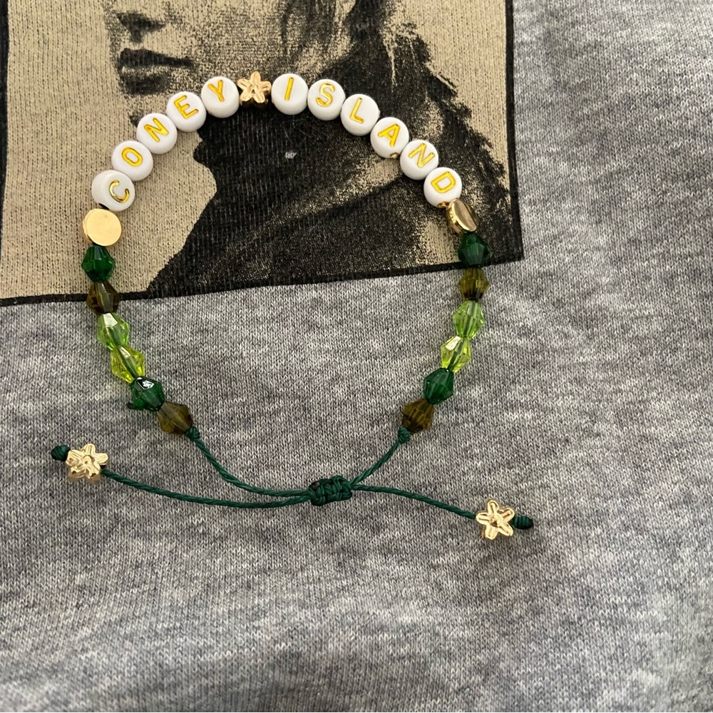 💚Evermore Coney Island Bracelet💚